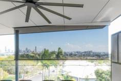 For this reason, we made sure to offer you any look you wish without compromising your budget. Our team is dedicated to delivering 100% customer satisfaction, so meeting the needs of our clients is our specialty. That’s why we deliver fast, affordable, and high-quality window solutions services on the Gold Coast and other nearby areas.