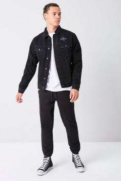 Men Denim Jackets Online: Discover the Latest Trends at Forever 21

Find the perfect denim jacket for men online at Forever 21 UAE. Browse their exclusive and latest collection of jackets with discount. Enjoy fast delivery and stay stylish all year round.
