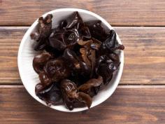 Learn about the black fungus treatment at home From yoghurt, probiotics, Apple Cider Vinegar, etc. Read more about if black fungus is curable at Livlong.