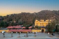 Rawla Ratanpur is best resort on the Udaipur-Ahmedabad highway, offering a perfect blend of luxury and comfort for families, couples & business travelers

For Bookings Call Us At- +91-98887 66663 or Visit Our Website For More Details- https://rawlaratanpur.com/
