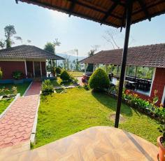 Finding the perfect accommodation is already a difficult task – and then you add to it the worries of keeping everything in budget? Things are bound to be complicated. But not anymore! You can now check out the best Budget Homestays in Sakleshpur online and pick out the best that you think fits your requirements.