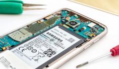 We specialize in a wide range of Samsung screen replacements in Eastvale CA. We offer same-day Samsung battery replacement & water damage repair in Claremont CA.

