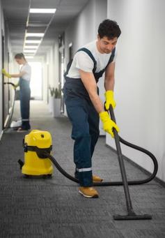 We provide the most efficient and reliable commercial cleaning that includes carpet, floor, office cleaning & Janitorial service.
