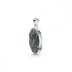 Seraphinite Jewelry: An ethereal and elegant aesthetic gem

Seraphinite jewelry features stunning green hues with intricate silver or gold settings, resembling angelic feathers. Its shimmering surface reflects light beautifully, creating an ethereal and elegant aesthetic.
