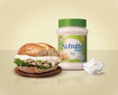 Discover the Ultimate Eggless Mayonnaise Experience | Nutralite

Indulge in the perfect blend of flavors with Nutralite range of eggless mayonnaise products. Made from the finest ingredients, their mayo promises to elevate your meals to new heights. 