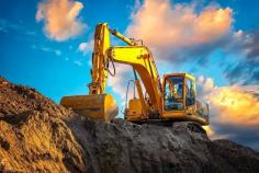 At Houston Heavy Equipment Repair, we specialize in mobile heavy quipment repair, ensuring your machinery gets back to work swiftly . Our mobile technicians are equipped to handle any issue, providing solutions that keep your operations running smoothly. Reach out to us today for comprehensive repair solutions.