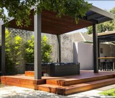 As fully licensed pergola builders Melbourne, our goal is to deliver the pergola you want, built to the highest standards on time and budget. When building pergolas Melbourne residents can count on us to pay attention to every detail, large and small. Depending on your preferences, we can build pergolas designed to provide shade in summer and allow sunshine during winter.
