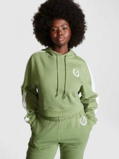 Buy 2 Cropped Hoodie online at ₹7999/- from Victoria's Secret India.
Avail at great deals and discount on purchase of hoodies for women online in India.
