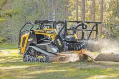 Get professional commercial land clearing services in Holland, Kentucky, tailored to your needs. Our experienced team utilizes advanced equipment to efficiently clear vegetation, trees, and debris, ensuring a clean and ready-to-develop site. Trust us for prompt, reliable, and environmentally responsible land clearing solutions. Learn More.