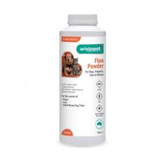 Aristopet Flea Powder is a treatment that controls fleas and lice in dogs, puppies, cats and kittens. This formula aids in the control of adult brown dog ticks and keeps your pet protected for the whole week.
