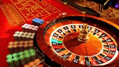 Que vous soyez un joueur occasionnel ou un passionné, les meilleurs casinos en direct au Canada et en France offrent une expérience de jeu sûre, sécurisée et divertissante. Avec une large sélection de jeux, des bonus alléchants et des mesures de sécurité robustes, vous pouvez vous amuser en toute tranquillité d'esprit. N'oubliez pas de jouer de manière responsable et de fixer des limites raisonnables. Le plaisir du jeu réside dans l'excitation du moment, pas dans les gains financiers. Alors, profitez de cette aventure passionnante tout en restant maître de votre expérience. Amusez-vous bien !