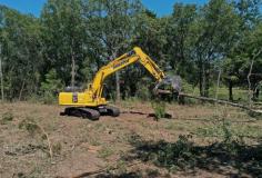 Are you looking for top-notch forestry mulching services in Ore City, Texas? At East Texas Land Clearing, we specialize in efficient and eco-friendly land clearing solutions that promote healthy growth and sustainable land use. Our expert team uses advanced mulching equipment to quickly and safely clear your land, making it ready for your next project. Contact us today to learn more and schedule your service!