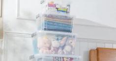 Transparent storage box with lid clothes toy storage box
https://www.teo-home.com/product/organize-storage-boxes/transparent-storage-box-with-lid-factory-direct-supply-wholesale-clothes-toy-storage-box-storage-thick-plastic-household-storage.html
Model	HS210605	
Scope of application	Stationery, tissues, bras, medicine, toys, sundries, clothing	
Storage scene	Living room