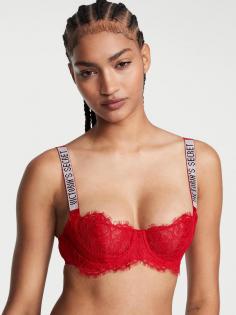 Purchase Wicked Unlined Lace Shine Strap Balconette Bra for ₹3000 at Victoria's Secret India. Checkout all-new collection of lightly padded bra for women at amazing deals in India.
