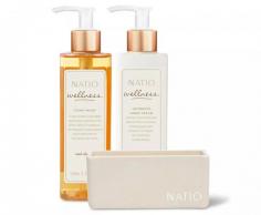 Natio Golden Aura Gift Set

A perfectly practical gift of hand cleansing and care, enriched with natures potent antioxidant - Pomegranate - for soft, smooth skin. Natio Golden Aura gift set includes a Wellness Hand Wash 240ml and Intensive Hand Cream 240ml, presented in a complimentary Natio bamboo fibre caddy.

https://aussie.markets/beauty/bath-and-body/hand-wash/miki-bubble-bath-lime-500ml-clone/