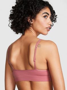 Buy Seamless Wireless Push-Up Bralette Online at Victoria's Secret India.
Grab the best deals & discount on variety of bralettes for women online in India..
