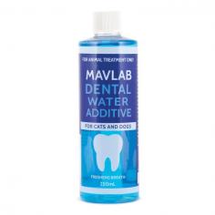 Take care of your pet’s pearly whites effortlessly with Australian-made and owned Mavlab Water Additive. This easy-to-use, palatable dental care additive is simply meant to be added to your pet’s water bowl. The concentrated liquid is made with antioxidants, Manuka honey, erythritol, sodium metabisulfide, and mint flavouring, which freshen breath and promotes dental care for pets.
