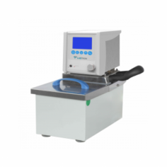 Labtron Circulating Water Bath is a benchtop unit with a 6.7 L capacity, offering a temperature range of RT +5 to 100°C with 0.1°C precision. It includes a powerful pressure suction pump, an external bath interface, PID microprocessor control, and an audible/visible tracking alarm for precise.