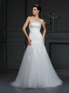 Robe de mariée naturel avec lacets en satin avec décoration dentelle de fourreau