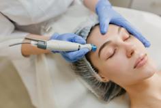 Microneedling promises lovely skin, but what are the actual benefits and risks? Learn everything you need to know here.

Read More: https://tenaciousblog.com/microneedling-benefits-and-risks/
