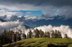 For those seeking an unforgettable trekking adventure in the Himalayas, the Dayara Bugyal Trek is an absolute must. The blend of vast meadows, towering peaks, and the serene atmosphere make this trek an unmissable experience for nature lovers and trekkers alike.