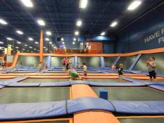 At Sky Zone, we offer exceptional trampoline rental for birthday party, tailored to your needs. Here, you will experience jumping, soaring, unforgettable parties, and fun that you’ve never experienced anywhere.