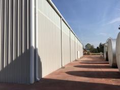 Discover durable and customizableSteel buildings in Florida with Arco Steel Building. From garages to industrial warehouses, our pre-engineered steel buildings and Steel building kits are designed to withstand Florida’s harsh climate. Get a free quote today!