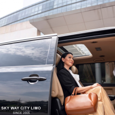 Skyway City Limo’s airport limousine service in Toronto provides an elevated travel experience. Arrive at your destination in luxury, with punctual and professional service, ensuring a seamless transfer every time.