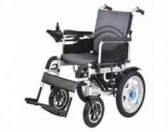 Abimed electric wheelchair features flip-up armrests and a removable battery for easy charging. It uses a lead-acid battery and is powered by two 24V / 250W brush motors. The battery options include 24V 13Ah or 26Ah lithium batteries, ensuring efficient performance and convenience for the user.