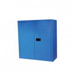 Labtron Corrosive Cabinet, with a 227L capacity, features dual-wall fire-resistant construction and 38mm insulating air space. Its 180° fully opening doors are reinforced with a three-point latch and manual lock for security. Shelves support up to 100 kg, making it ideal for safe corrosive material storage.
