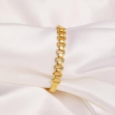 18K PVD Gold Plated Twilight Circle Bracelet is the perfect wardrobe upgrade – delicate, dazzling, and designed to shine like the stars