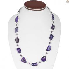 Agate has been associated with various beliefs and special powers for a long time. Similarly, Purple Agate Metaphysical properties are linked with Tranquility, relaxation, and inner balance in an individual. It focuses on protection and acts as the barrier between negative energies and the wearer.