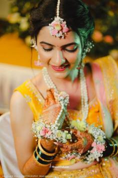 Represent your special moments with top wedding photographers in Nashik. Offering candid, pre-wedding, and traditional photography services to make your memories timeless and beautifully unique.