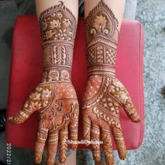 Check list of Best Bridal Mehandi Artist in India for wedding. Find the Mehndi Designer & professional mehndi artists? vendor list to make your wedding day memorable.