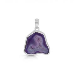 Elegant Purple Agate Pendant Necklace

There are many ornamental stones that are used in making beautiful gemstone jewelry. One of the many ornamental stones is Purple Agate, which is well appreciated for its beauty as well as its healing attributes. It is believed that purple agate jewelry, like amethyst jewelry, blue topaz jewelry, and Lapis jewelry, is tranquil in nature and it has soothing effects on the mind as well as the body.
