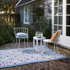 Outdoor Rug Ideas - Easy Ways to Revamp your Outdoor Space
Refresh your patio or garden with creative outdoor rug ideas that add colour, texture, and style. From layered designs to tiled patterns, rugs can define spaces, protect floors, and elevate comfort. Play with shapes, textures, and accents for a unique look. Read the full blog for inspiring ways to choose the perfect outdoor rug, garden rug.