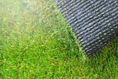 Is It Worth It To Install Artificial Grass?
Artificial grass offers a low-maintenance, tidy and durable alternative to natural lawns, especially for busy families, pet owners and smaller gardens. It reduces mowing, watering, mud and ongoing upkeep while keeping your garden looking neat year-round. However, installation costs, heat, feel and environmental considerations should be weighed before choosing. Read the full blog for all the essential tips!